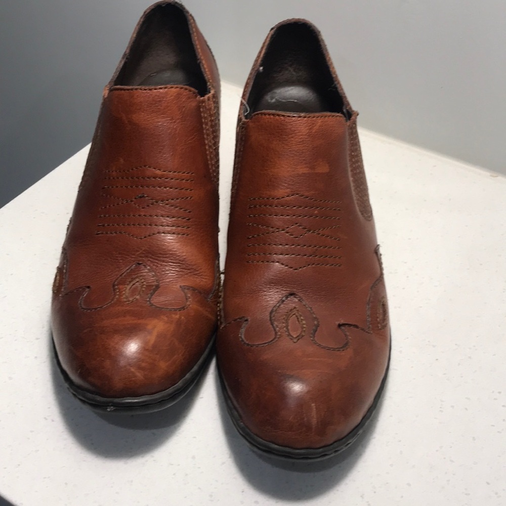 Born short booties with a cowboy flair!